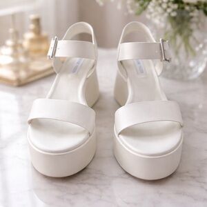 Steve Madden Cream Platform Sandals